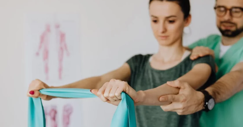 Enhancing Chiropractic Clinics: LifeLynx’s Unique Approach