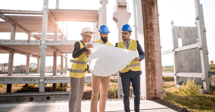 Positive Economic Trends: Consumer Sentiment and Productivity Growth in 2025